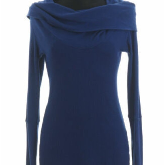 Splendid Off-the-Shoulder Navy Sweater - Picture 1 of 4